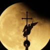 Lunar showstopper: Super blue blood moon awes and wows