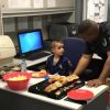 5-year-old uses saved up pocket money to by lunch for police