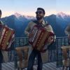 Ranveer singing this 90s Bollywood song is rib-cracking hilarious