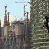 Video: French 'Spiderman' climbs Barcelona sky scraper sans harness