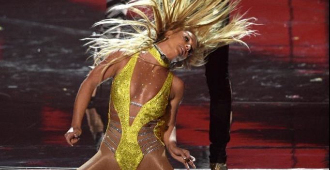 Watch: Britney Spears owns it as she makes her comeback on VMAs after 9 years!