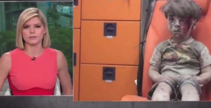 Video: CNN anchor breaks down while narrating ordeal of Syrian boy