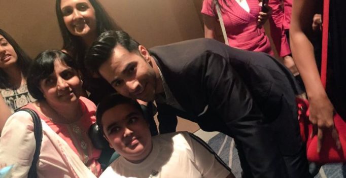Varun takes some time off his Dream Team tour in Chicago to greet his fans