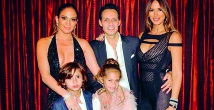 Jennifer Lopez performs with ex Marc Anthony