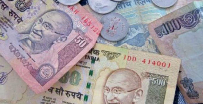 Rupee gains 7 paise against dollar in early trade
