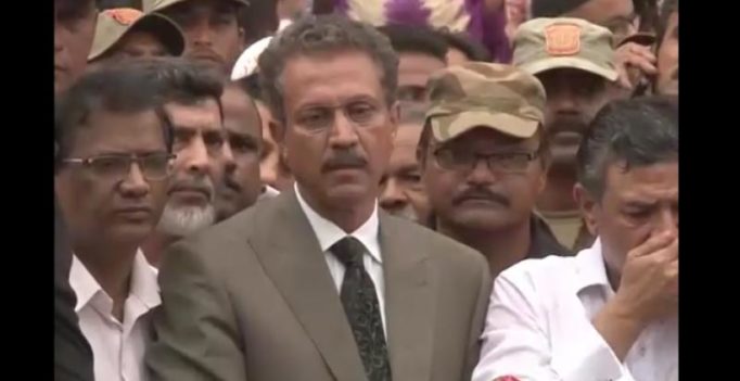 Jailed MQM leader Waseem Akhtar takes oath as Karachi mayor