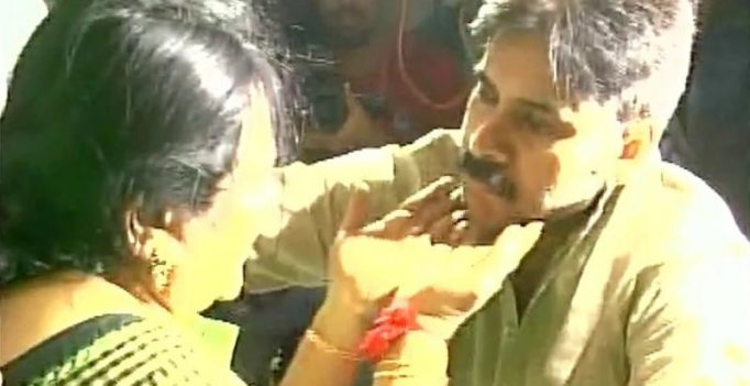 After altercation over stardom, Jr NTR follower kills Pawan Kalyan fan