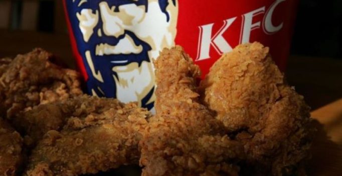 Woman sues KFC for $20 million because her bucket wasn’t filled to the top