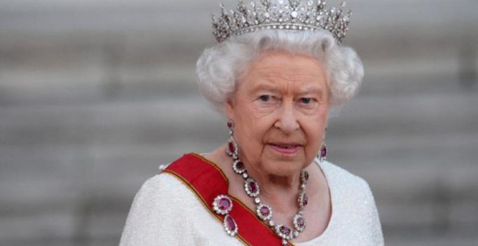 Queen Elizabeth to invite Donald Trump to Britain for state visit: report