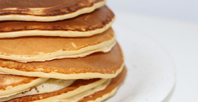 World’s largest serving of pancakes sets Guinness record