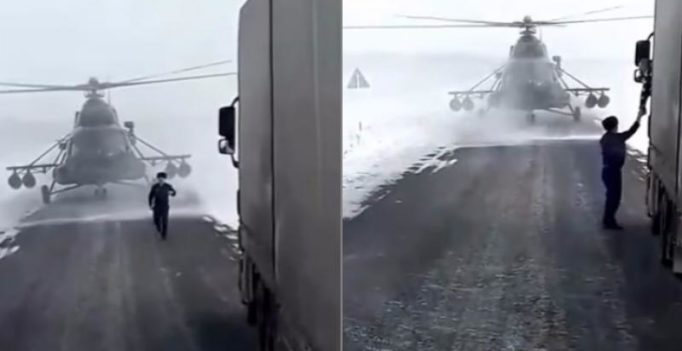 Video: Helicopter lands in the middle of a highway to ask for directions