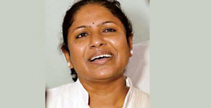 Siddaramaiah should drop DK from cabinet till investigation ends: Tejaswini Gowda