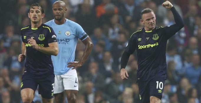 200-goal up Wayne Rooney takes a jibe at Manchester City fans on Twitter