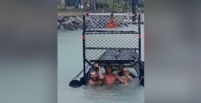 Australia: ‘Idiots of the century’ pose inside a baited crocodile trap
