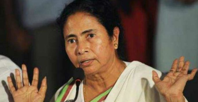 Won’t link Aadhaar with mobile number even if connection is snapped: Mamata