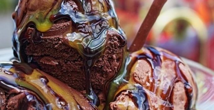 Giant sundae sets Guinness record for world’s longest ice-cream dessert