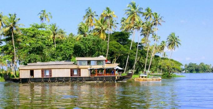 Kerala hopes to see 15 pc growth in tourist arrivals in 2018
